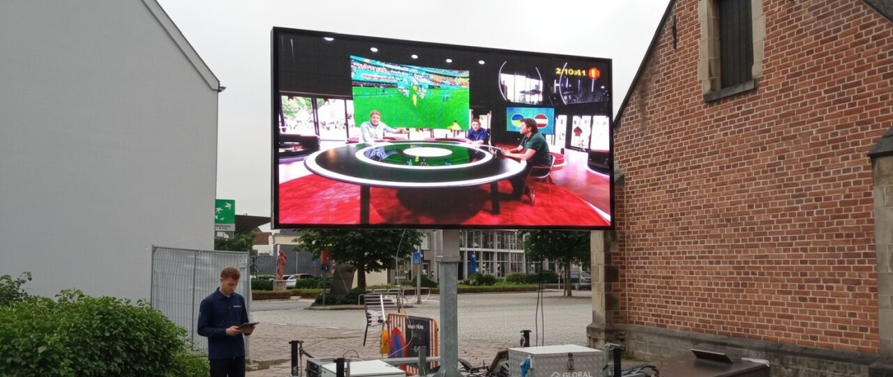 Mobiele LED-schermen — realisatie van Betoled